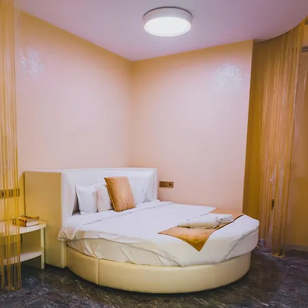 Hidden Bank: Pearls * Plovdiv