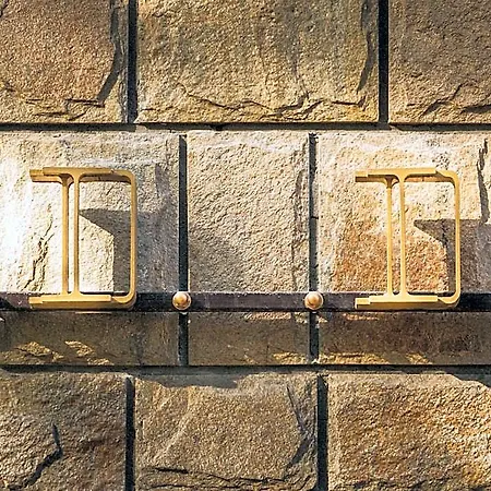 Hidden Bank: Pearls Hotel del amor Plovdiv